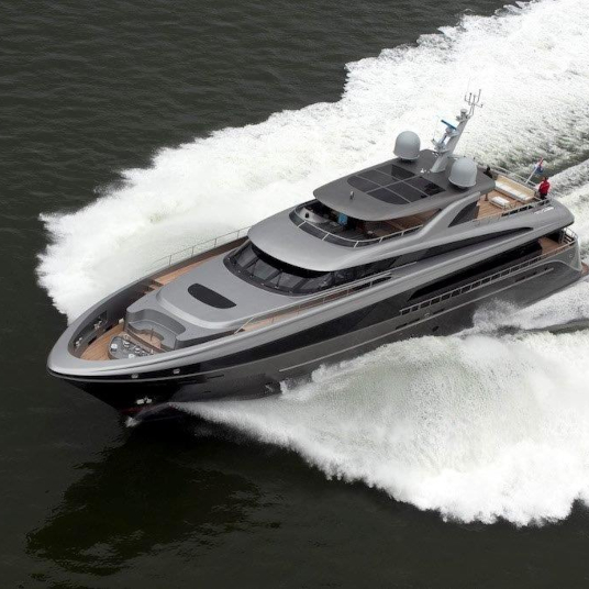 Yacht Lucia M.